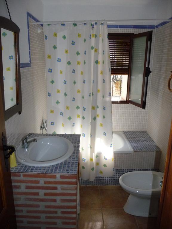 Casas La Piedra De Tiscar Villa Luaran gambar
