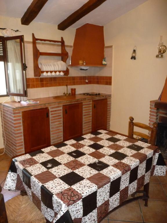 Casas La Piedra De Tiscar Villa Luaran gambar