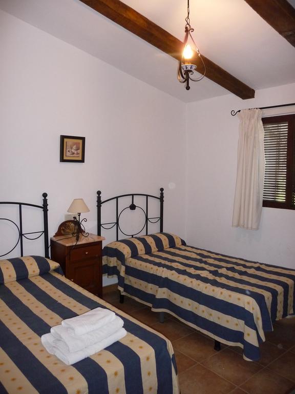 Casas La Piedra De Tiscar Villa Luaran gambar
