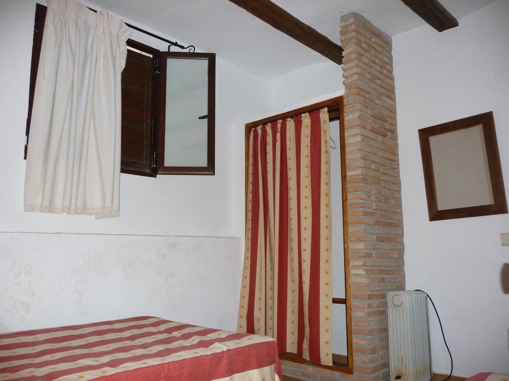 Casas La Piedra De Tiscar Villa Luaran gambar